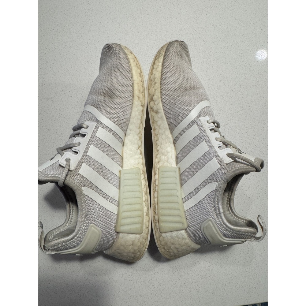 Adidas NMD R1 Mens Grey White Athletic Running Shoes GX9510 Size 8 Vintage Look